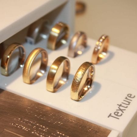 Trauringe Oberflächen Gravuren Brillanten Auswahl
